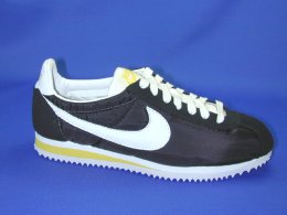 NIKE CLASSIC CORTEZ NYLON '09 354698 015